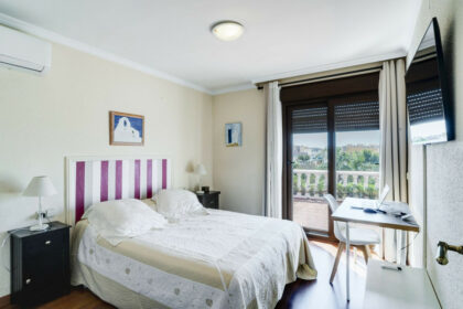 c43ffeda524deb5164fa0fcb776ce183 - 21