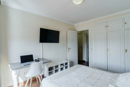 c43ffeda524deb5164fa0fcb776ce183 - 22