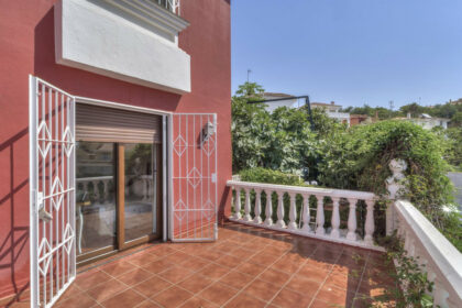 c43ffeda524deb5164fa0fcb776ce183 - 23