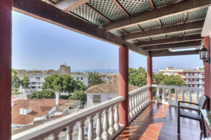 c43ffeda524deb5164fa0fcb776ce183 - 9