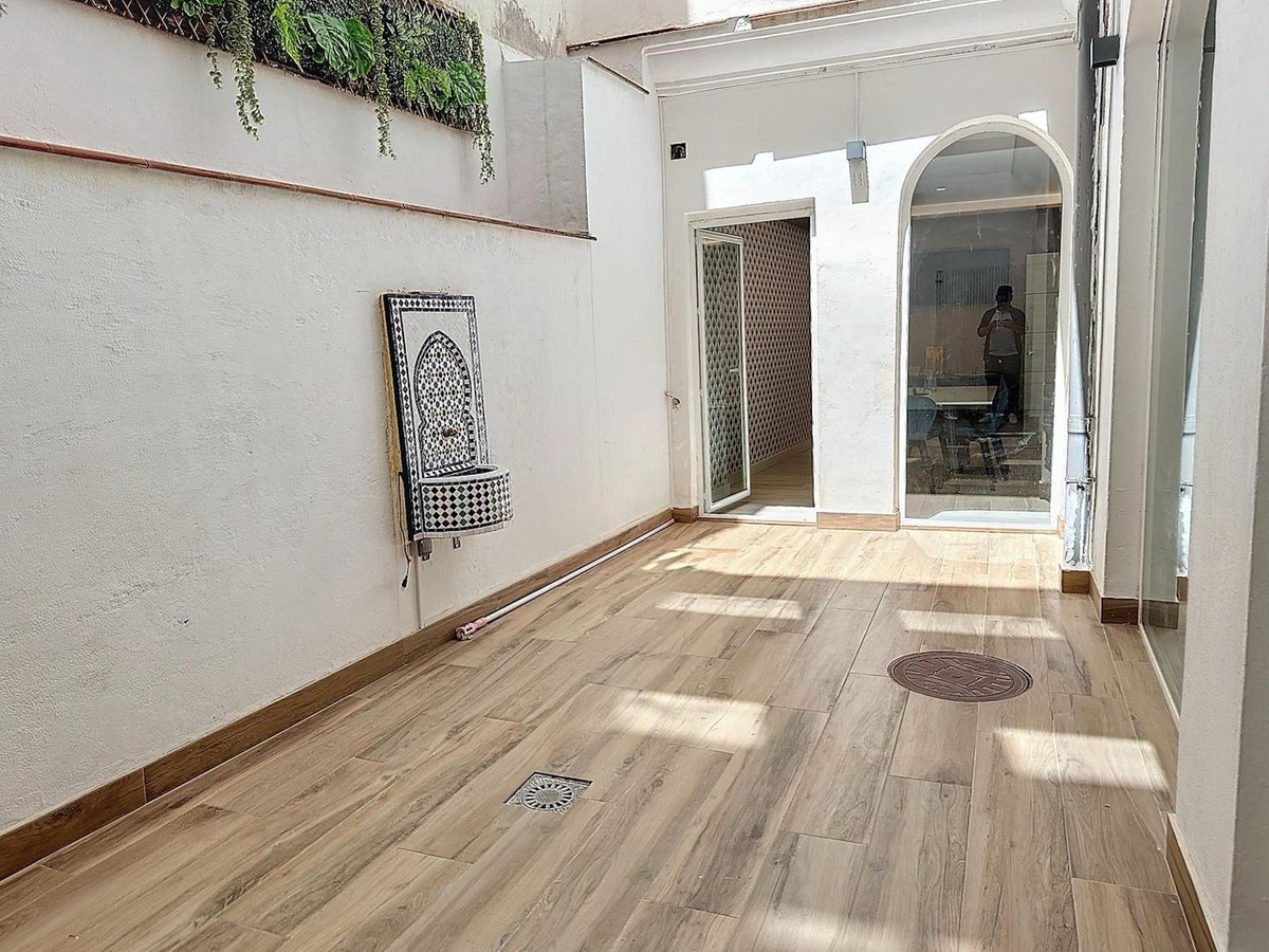 c4a2b86554ba6bd3bfc88c1d8671fb7d - 10