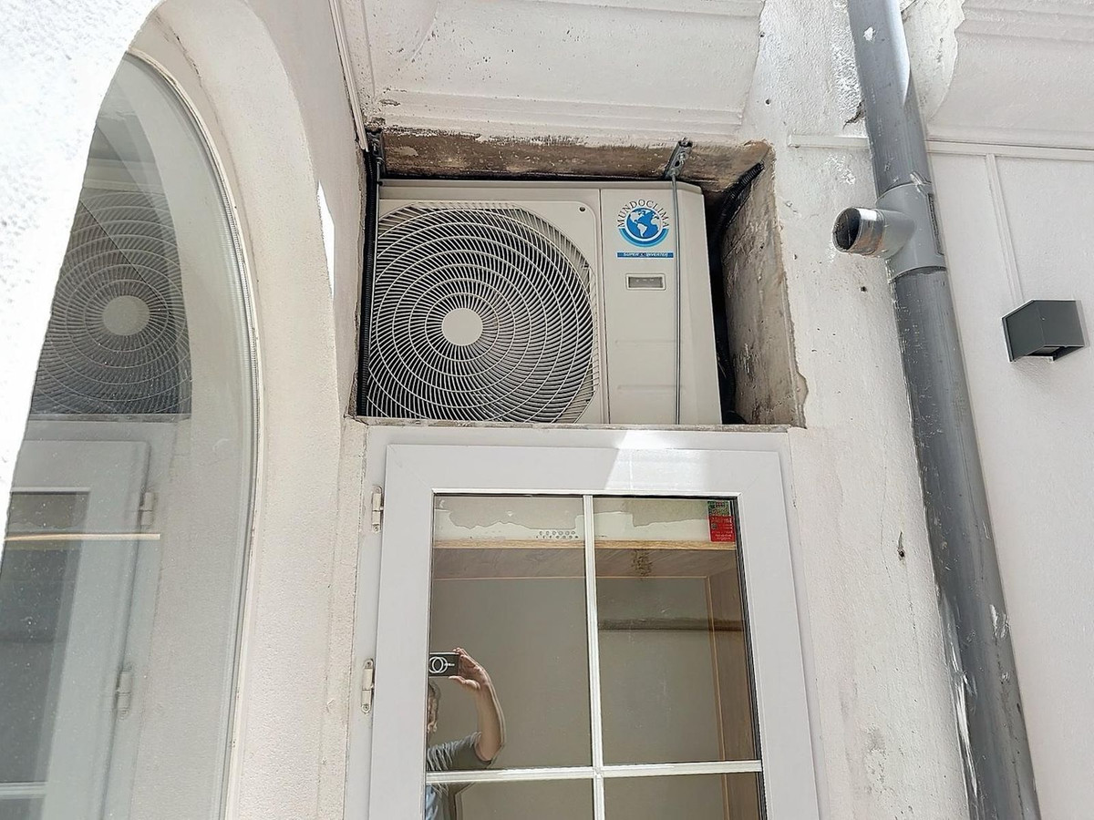 c4a2b86554ba6bd3bfc88c1d8671fb7d - 12