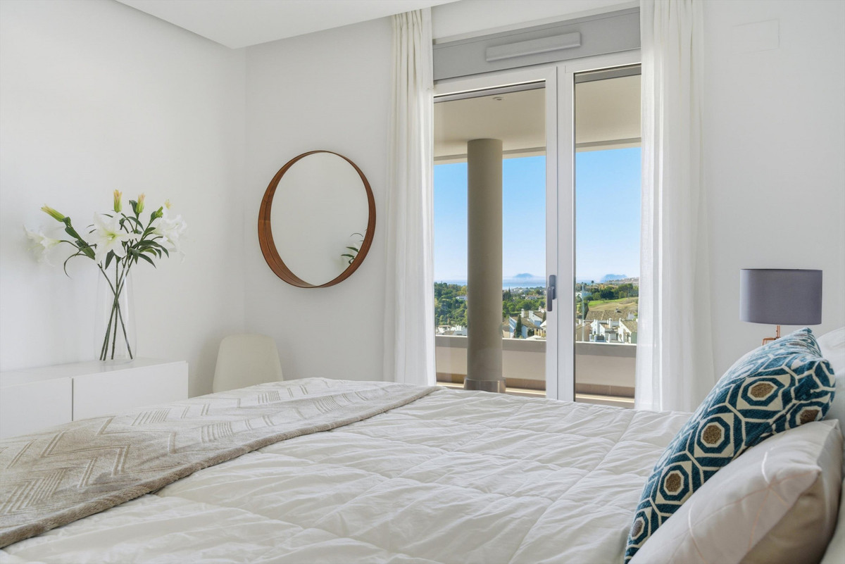 c4dddbab70c17e473c1ad19e12200b5d - 12