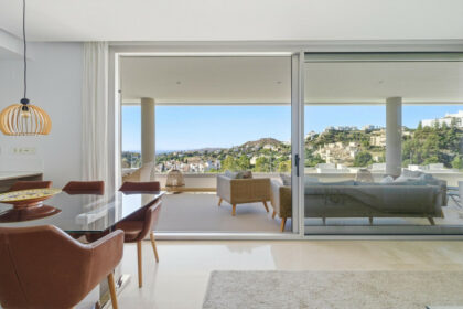 c4dddbab70c17e473c1ad19e12200b5d - 18