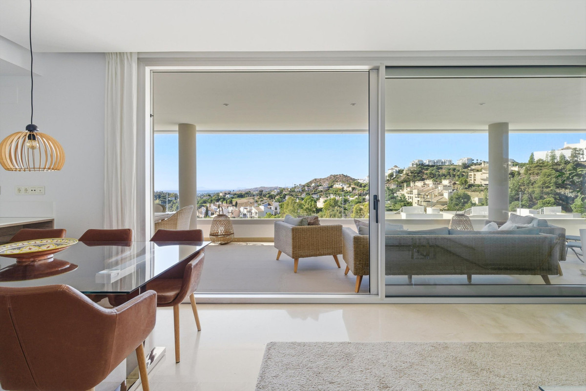 c4dddbab70c17e473c1ad19e12200b5d - 18