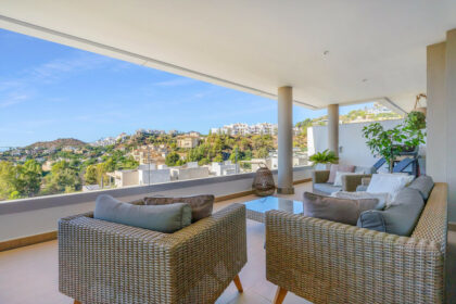 c4dddbab70c17e473c1ad19e12200b5d - 19