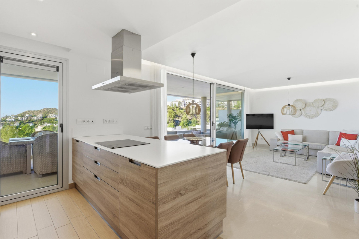 c4dddbab70c17e473c1ad19e12200b5d - 6