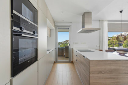 c4dddbab70c17e473c1ad19e12200b5d - 7