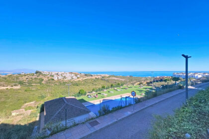 c5401800c6c20f0b9af5a65ff0fd914d - 24