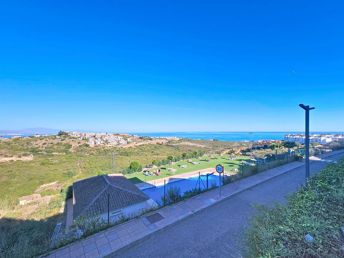 c5401800c6c20f0b9af5a65ff0fd914d - 24