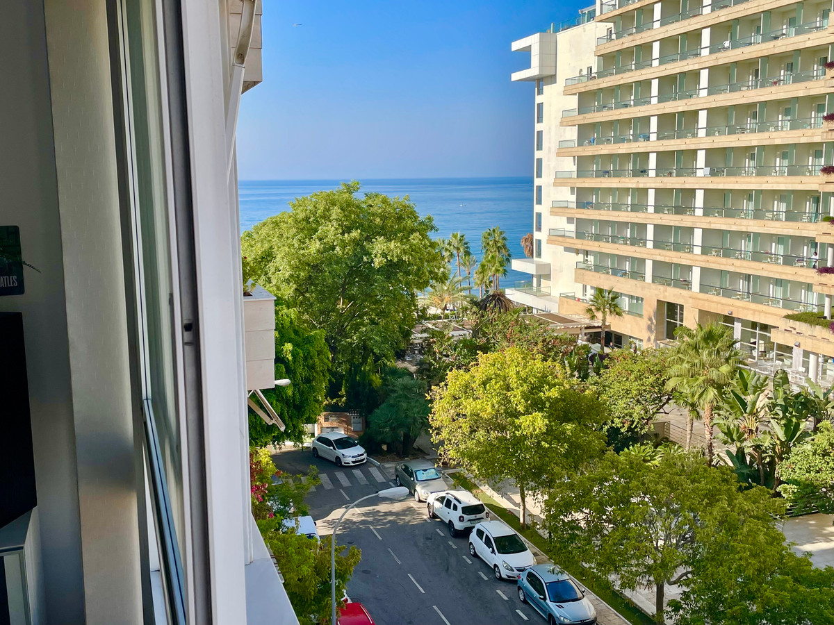 c5bcb913228154f16eb19d80b018932f - 17