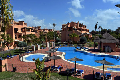 c63b4489fb48a9b119877f7fbf09b8ac - 15