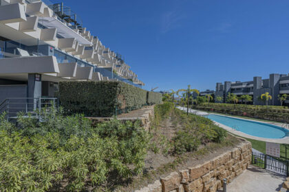 c6c82de500ca01bf11703ef9c48a4cdc - 1