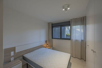 c6c82de500ca01bf11703ef9c48a4cdc - 16