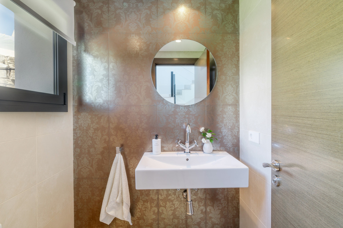 c821230a3314160db1ed7a6456833db0 - 23