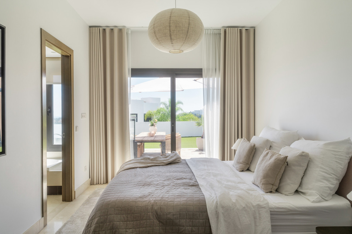 c821230a3314160db1ed7a6456833db0 - 25