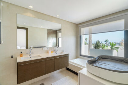 c821230a3314160db1ed7a6456833db0 - 38