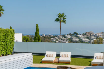 c821230a3314160db1ed7a6456833db0 - 41