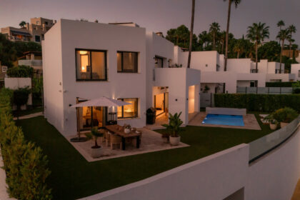 c821230a3314160db1ed7a6456833db0 - 57