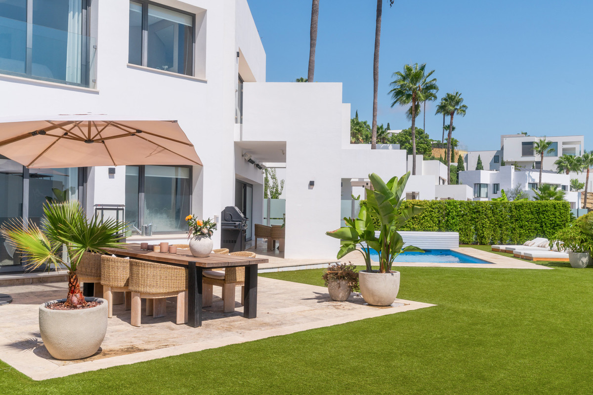 c821230a3314160db1ed7a6456833db0 - 9