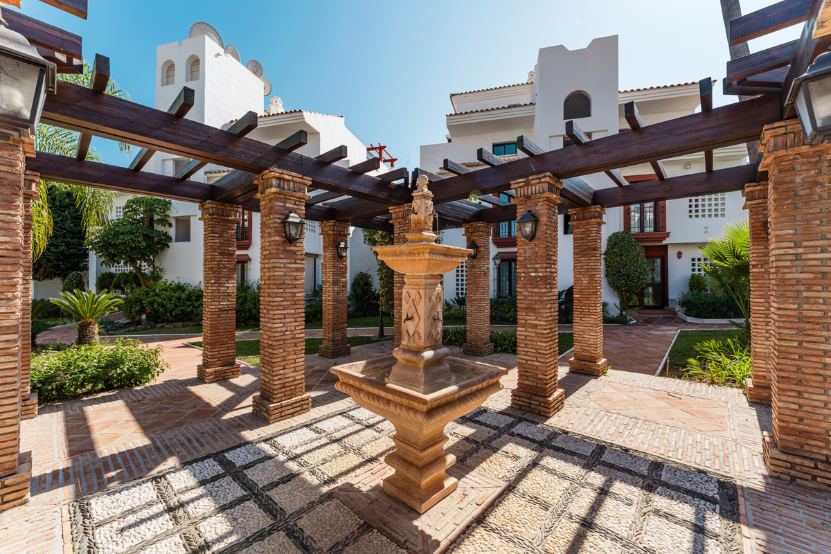 c86cb6410542af672bb29c4c6a4e5d29 - 16