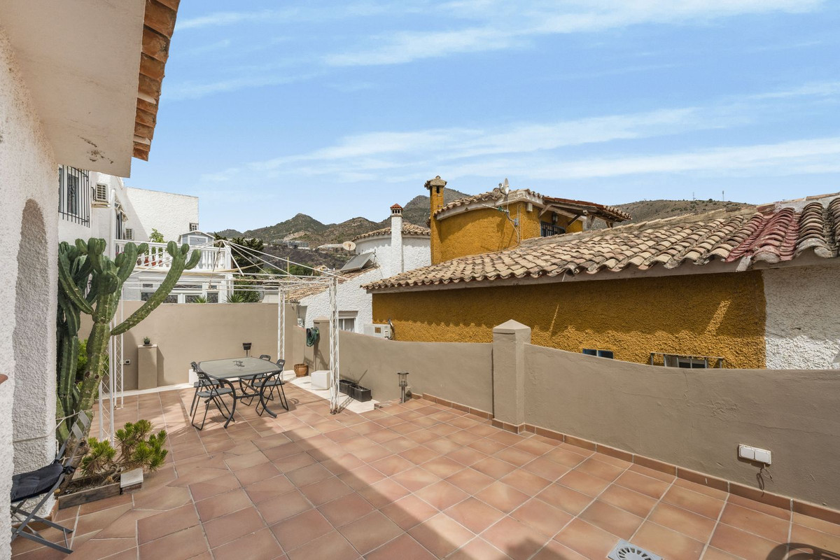 c8a8ef4ef66d7b74cccb055df8b4ac52 - 13