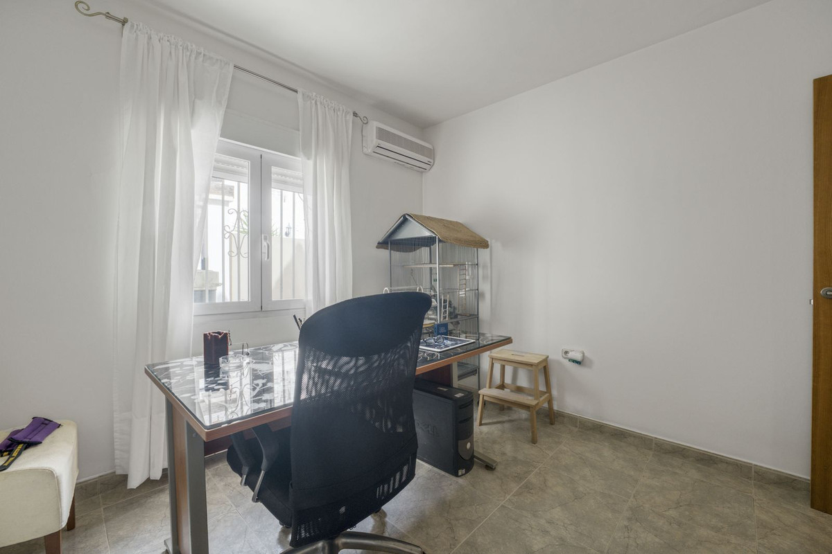 c8a8ef4ef66d7b74cccb055df8b4ac52 - 25