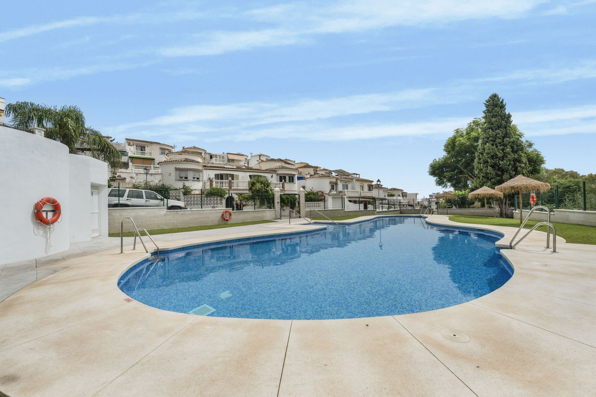 c8a8ef4ef66d7b74cccb055df8b4ac52 - 33