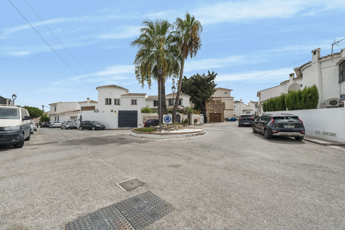 c8a8ef4ef66d7b74cccb055df8b4ac52 - 36