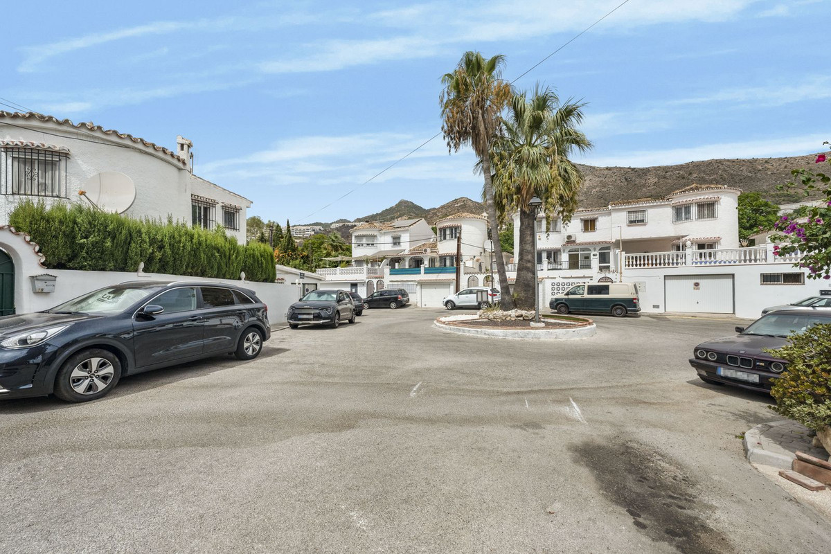 c8a8ef4ef66d7b74cccb055df8b4ac52 - 37