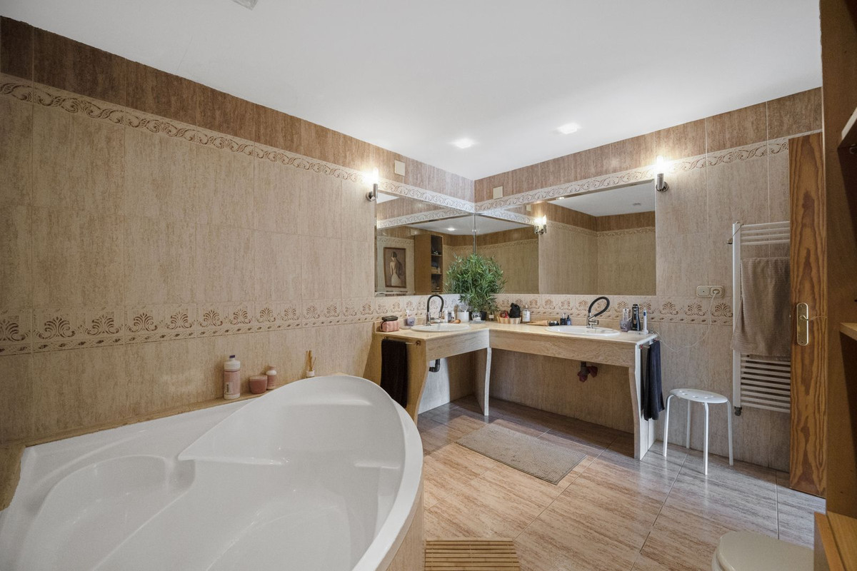 c8a8ef4ef66d7b74cccb055df8b4ac52 - 48