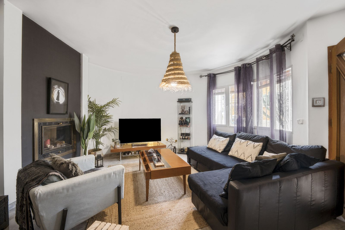 c8a8ef4ef66d7b74cccb055df8b4ac52 - 6