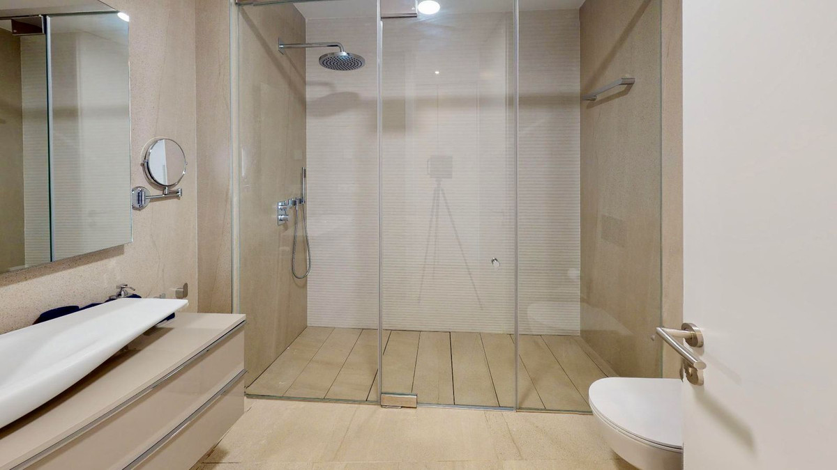 c8acff6576d0d706f58d653ccffd7d1e - 14