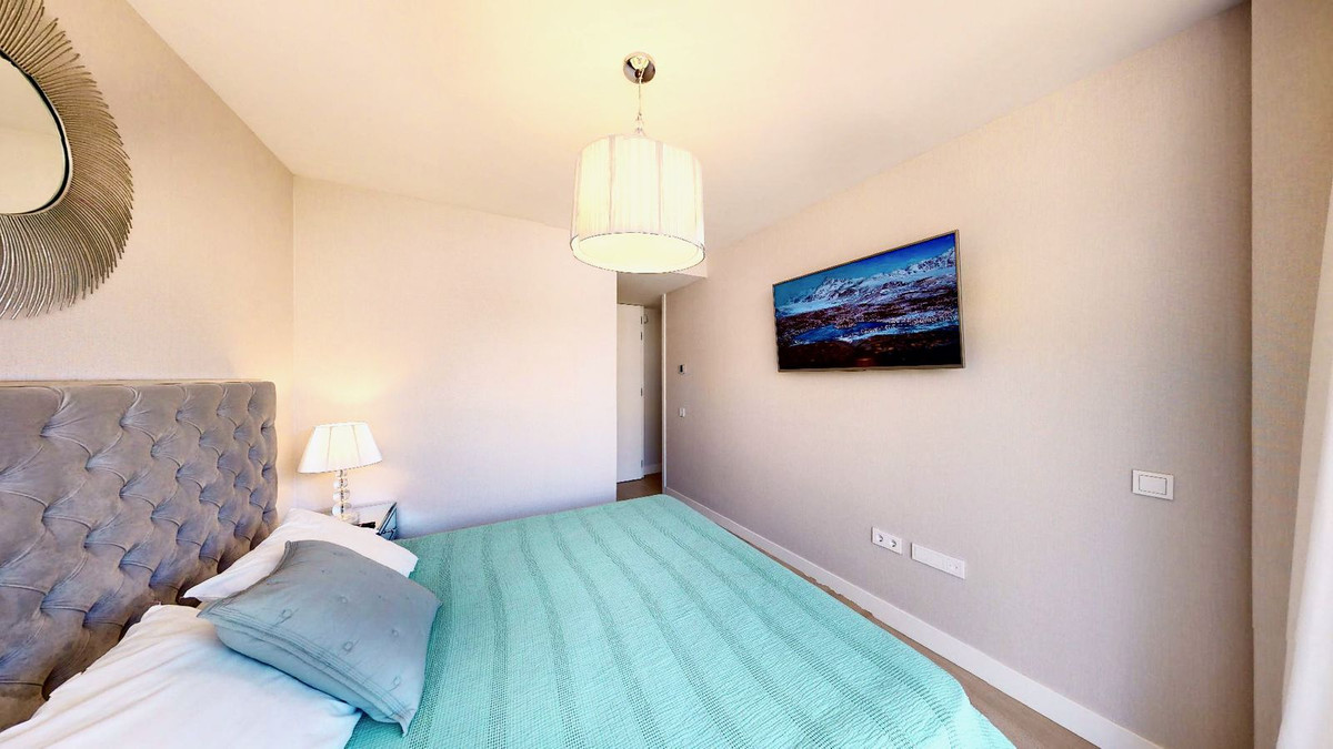 c8acff6576d0d706f58d653ccffd7d1e - 16