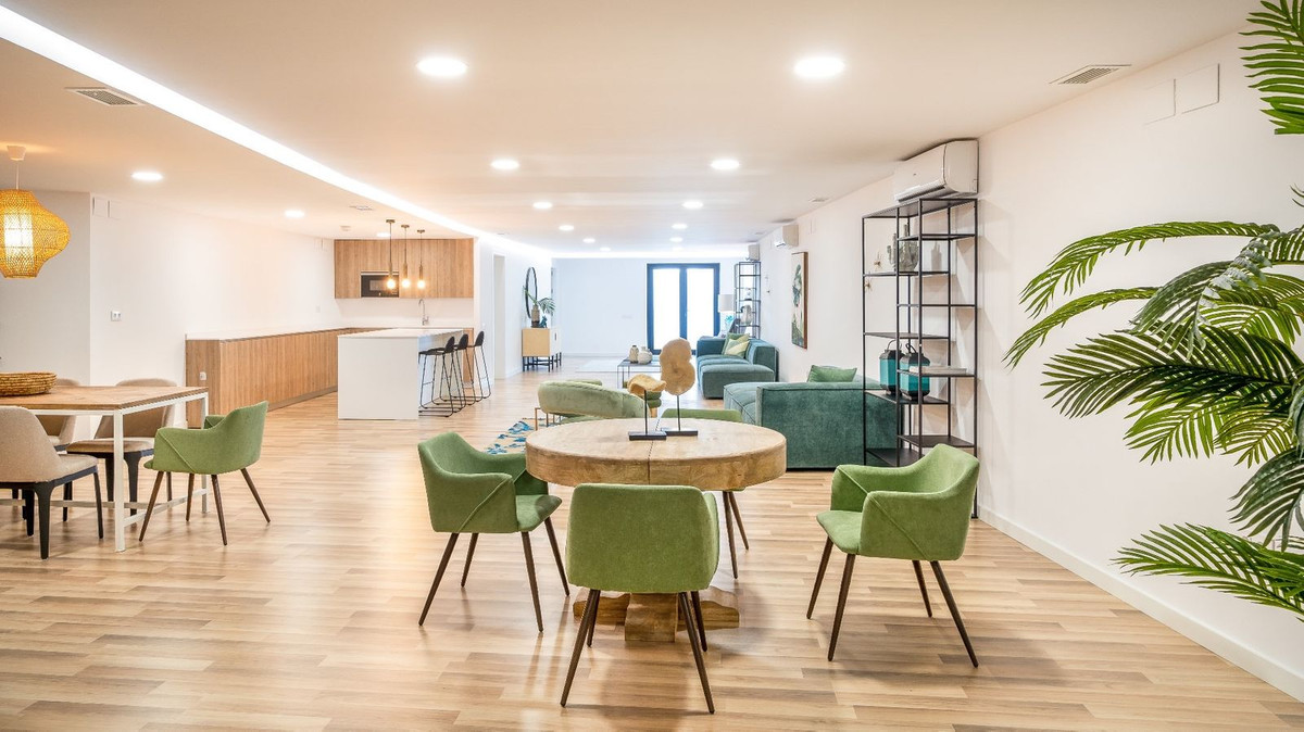 c8acff6576d0d706f58d653ccffd7d1e - 17