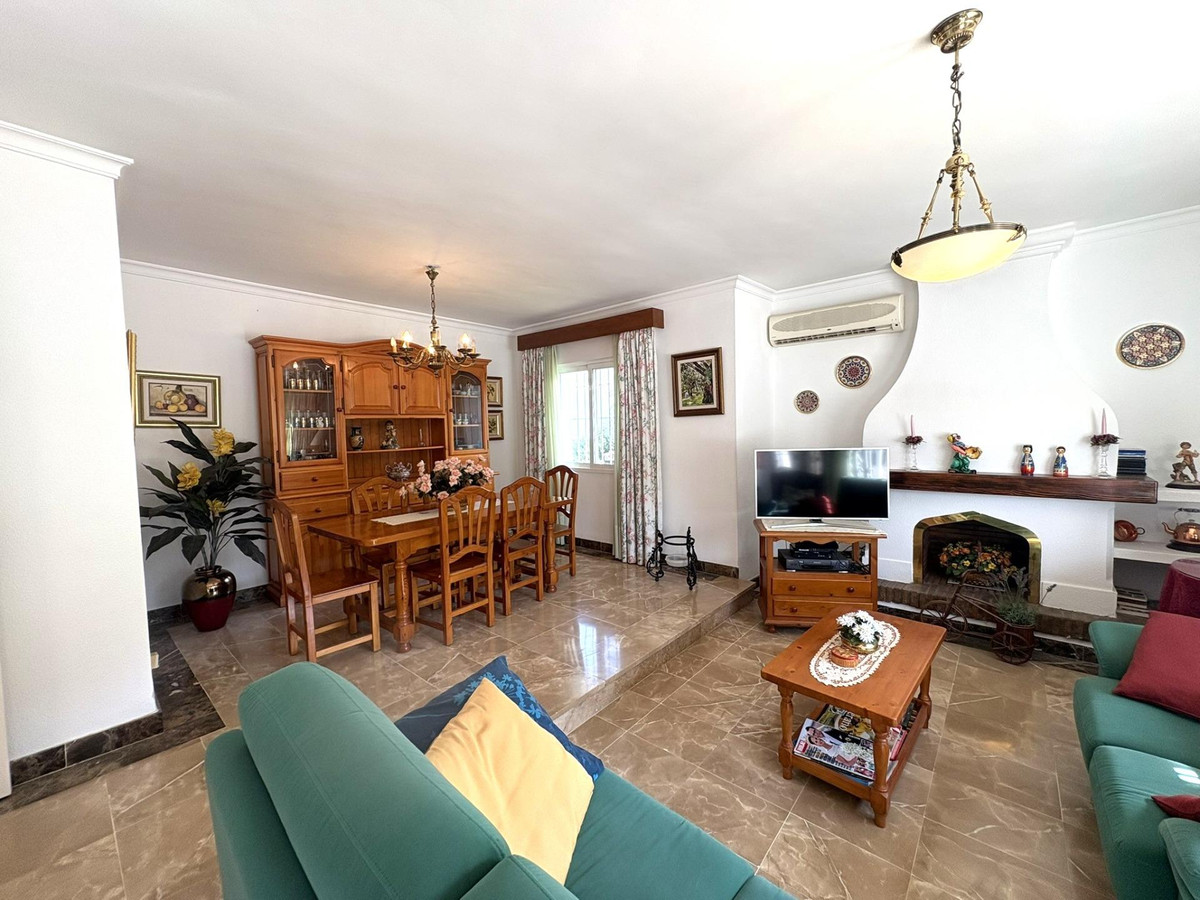 c8bc605f1dec71ddd004999fc41aaae7 - 11