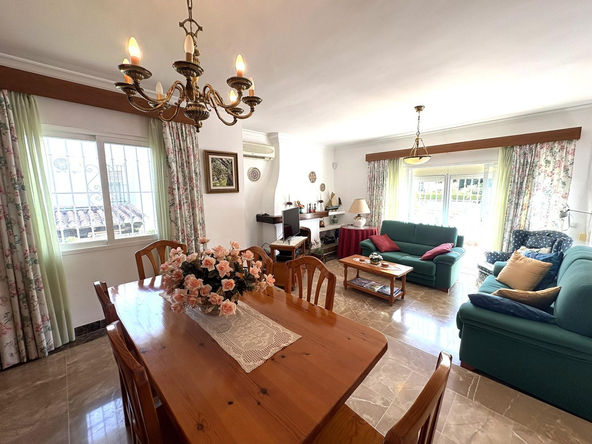 c8bc605f1dec71ddd004999fc41aaae7 - 14