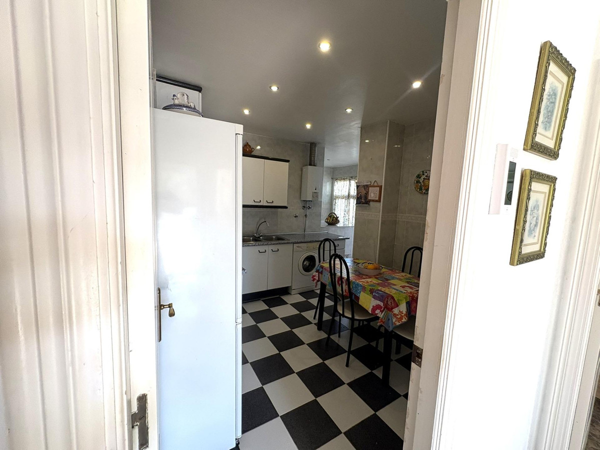 c8bc605f1dec71ddd004999fc41aaae7 - 17