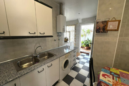 c8bc605f1dec71ddd004999fc41aaae7 - 18