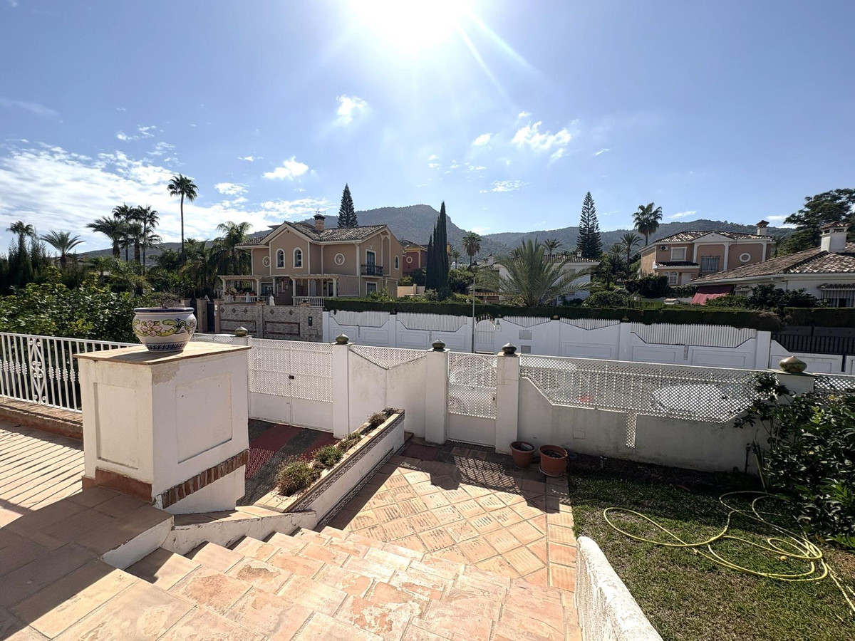 c8bc605f1dec71ddd004999fc41aaae7 - 2