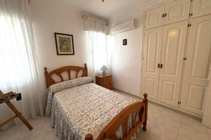 c8bc605f1dec71ddd004999fc41aaae7 - 25