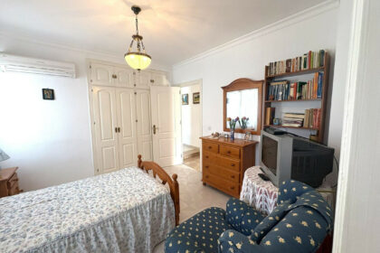 c8bc605f1dec71ddd004999fc41aaae7 - 30