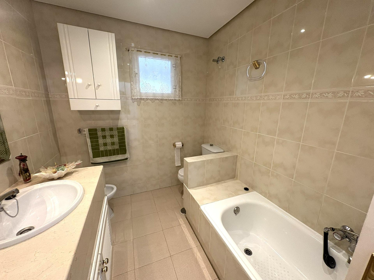 c8bc605f1dec71ddd004999fc41aaae7 - 36