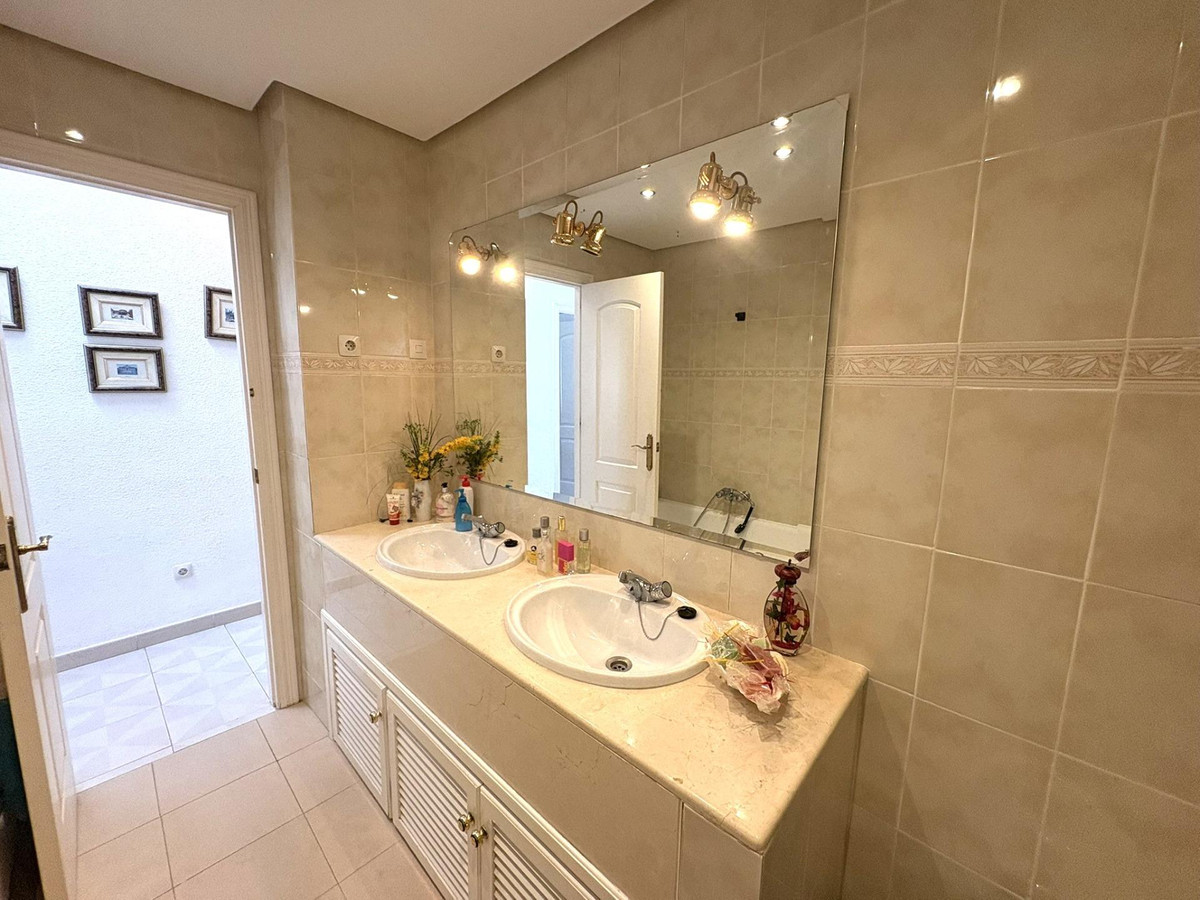 c8bc605f1dec71ddd004999fc41aaae7 - 37