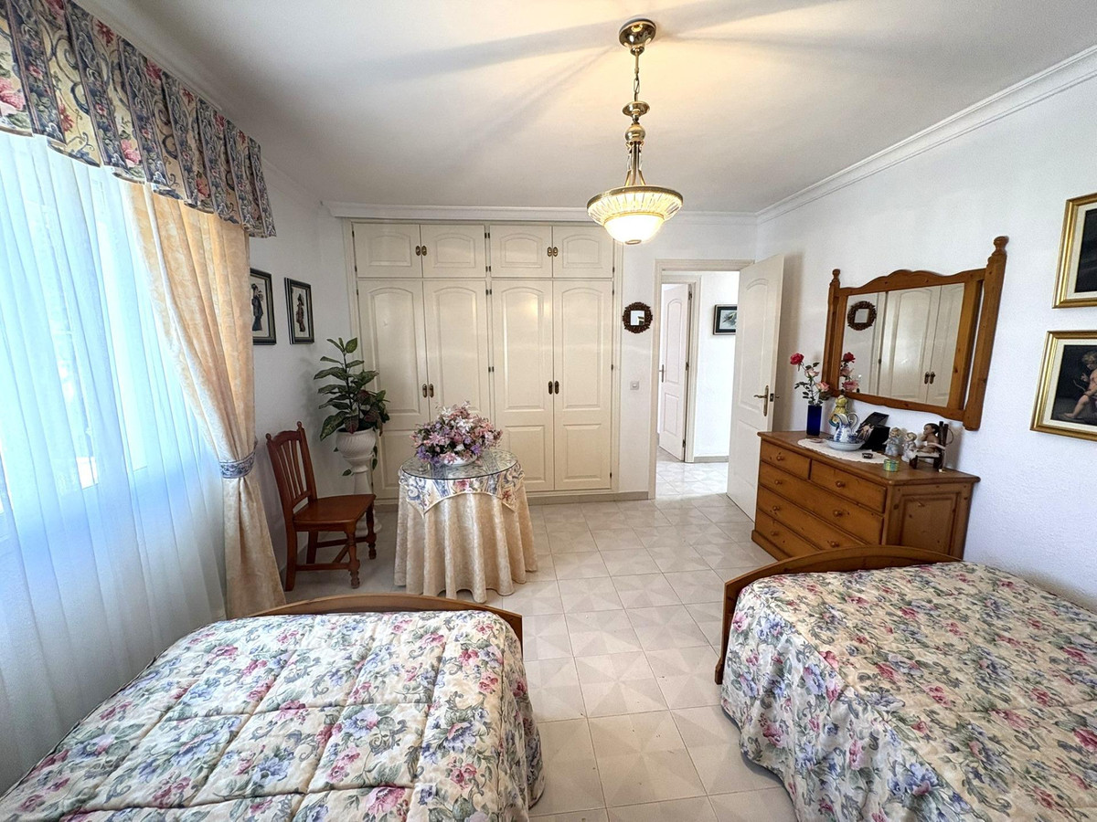 c8bc605f1dec71ddd004999fc41aaae7 - 40