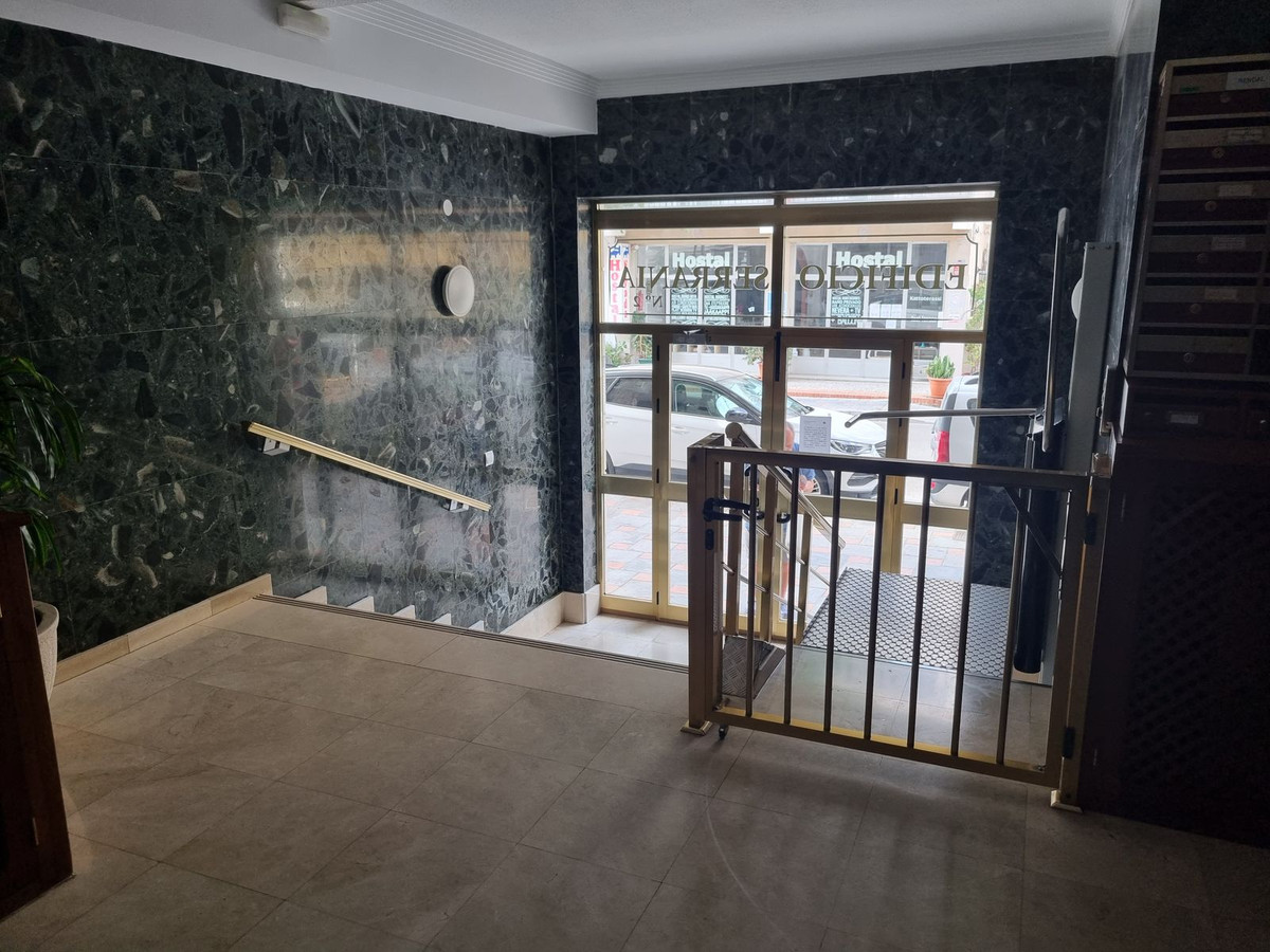 c945883b3e8f706e82207ff505783125 - 17