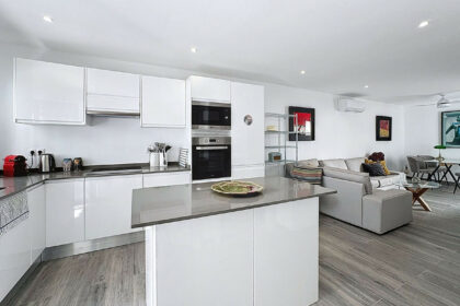 c9a4b7e39cb9b3b6eba50b6b2f8545f5 - 22