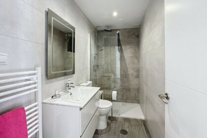 c9a4b7e39cb9b3b6eba50b6b2f8545f5 - 4