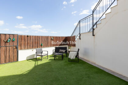 ca191d3c868032a0e8f6a416ee9ee335 - 18