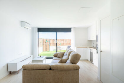 ca191d3c868032a0e8f6a416ee9ee335 - 21